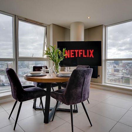 Tallest Building In The City Centre Sleeps 5 Incredible City Mountain And Lagan Views Belfast Zewnętrze zdjęcie