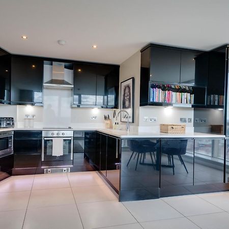 Tallest Building In The City Centre Sleeps 5 Incredible City Mountain And Lagan Views Belfast Zewnętrze zdjęcie
